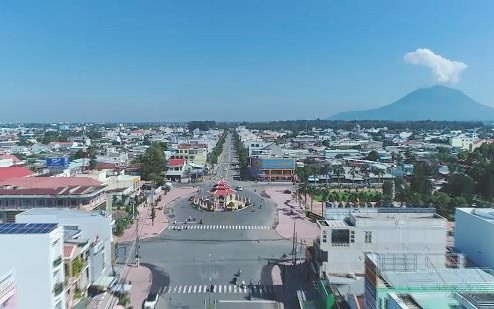 Một tỉnh biên giới nâng mục tiêu tăng trưởng lên 2 con số ngay trong năm nay