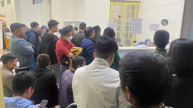 Chật vật đổi giấy ph&eacute;p l&aacute;i xe tại Hải Ph&ograve;ng - Ảnh 3.