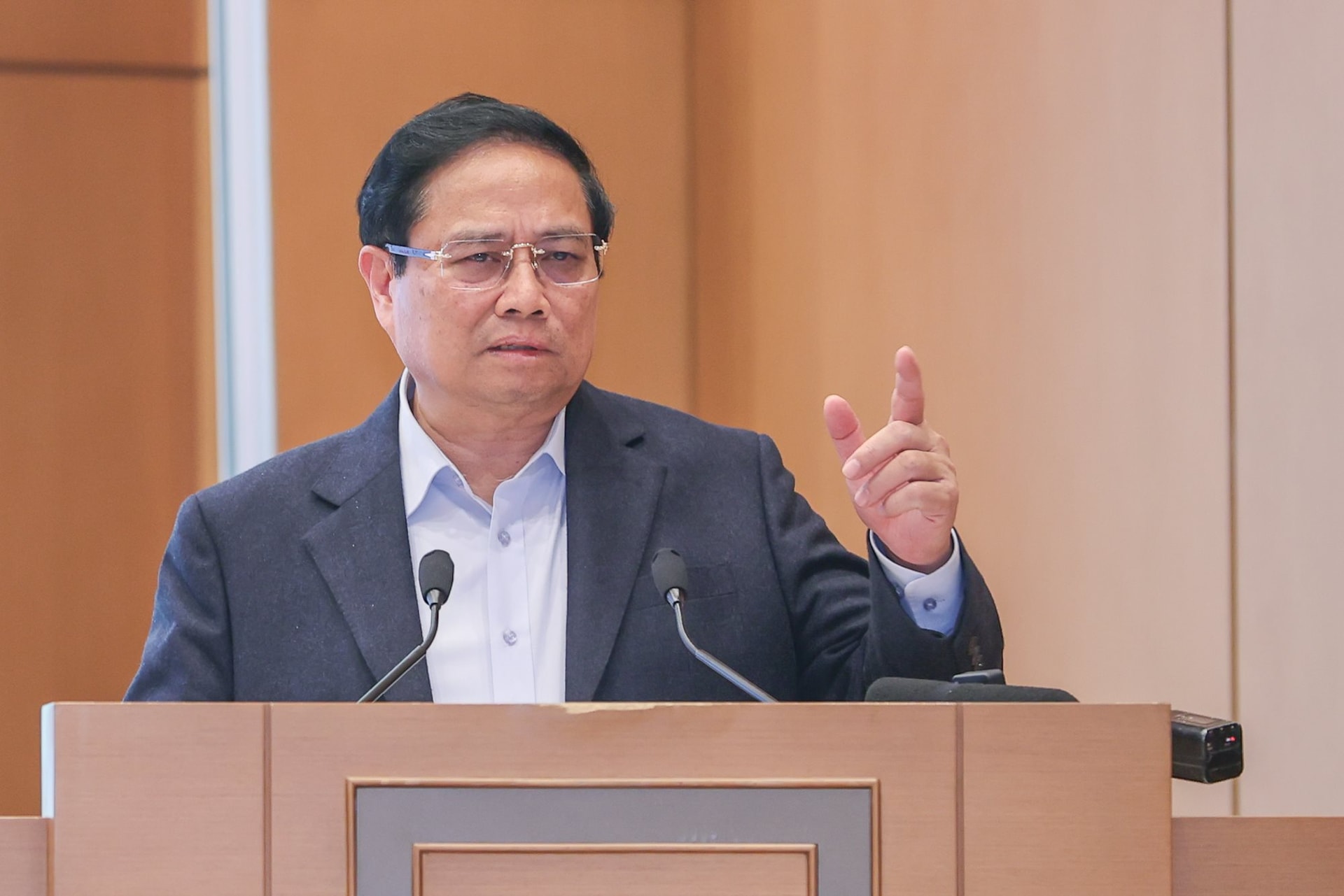 Thủ tướng vừa đề nghị Ngân hàng Nhà nước làm 1 việc cho người trẻ dưới 35 tuổi - Ảnh 1.