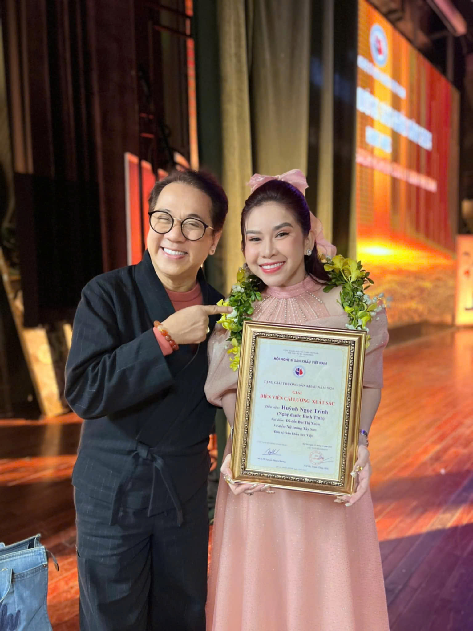 B&igrave;nh Tinh đoạt giải "Diễn vi&ecirc;n cải lương xuất sắc nhất" năm 2024 - Ảnh 5.