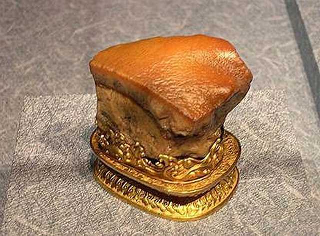 Người đ&agrave;n &ocirc;ng b&aacute;n nh&agrave; với gi&aacute; 1,7 tỉ đồng để mua một &ldquo;miếng thịt lợn&rdquo;: Muốn kiếm m&oacute;n hời lớn, phải c&oacute; sự liều lĩnh phi thường!- Ảnh 3.