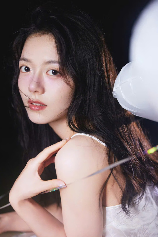 Mỹ nh&acirc;n 10X hot nhất hiện tại bị đuổi khỏi showbiz sau khi đoạn clip kinh ho&agrave;ng d&agrave;i gần 2 ph&uacute;t bại lộ - Ảnh 3.