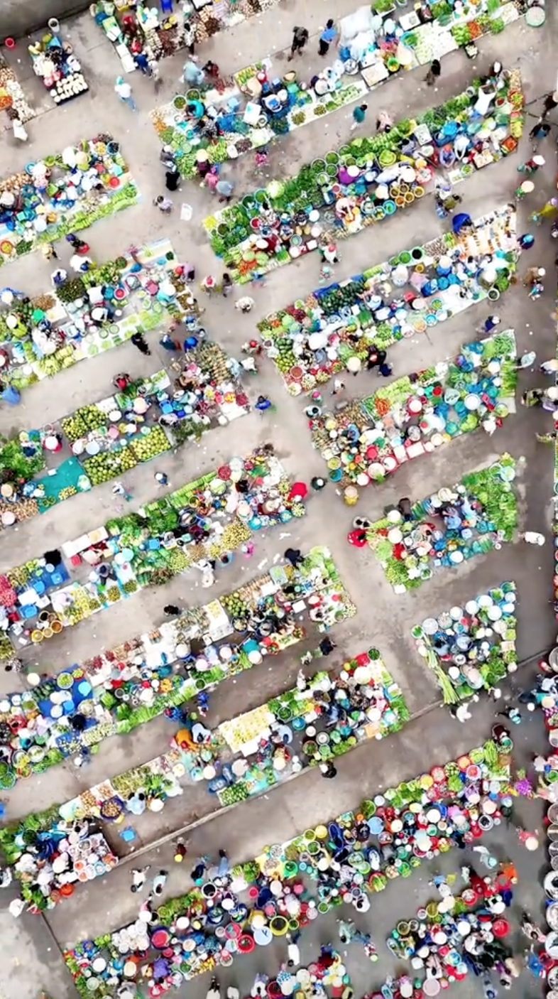 Giật m&igrave;nh với bức ảnh khu chợ miền T&acirc;y nh&igrave;n từ tr&ecirc;n cao: Chỉ c&oacute; 1 tại Việt Nam, nhiều người kh&ocirc;ng tin l&agrave; thật- Ảnh 3.