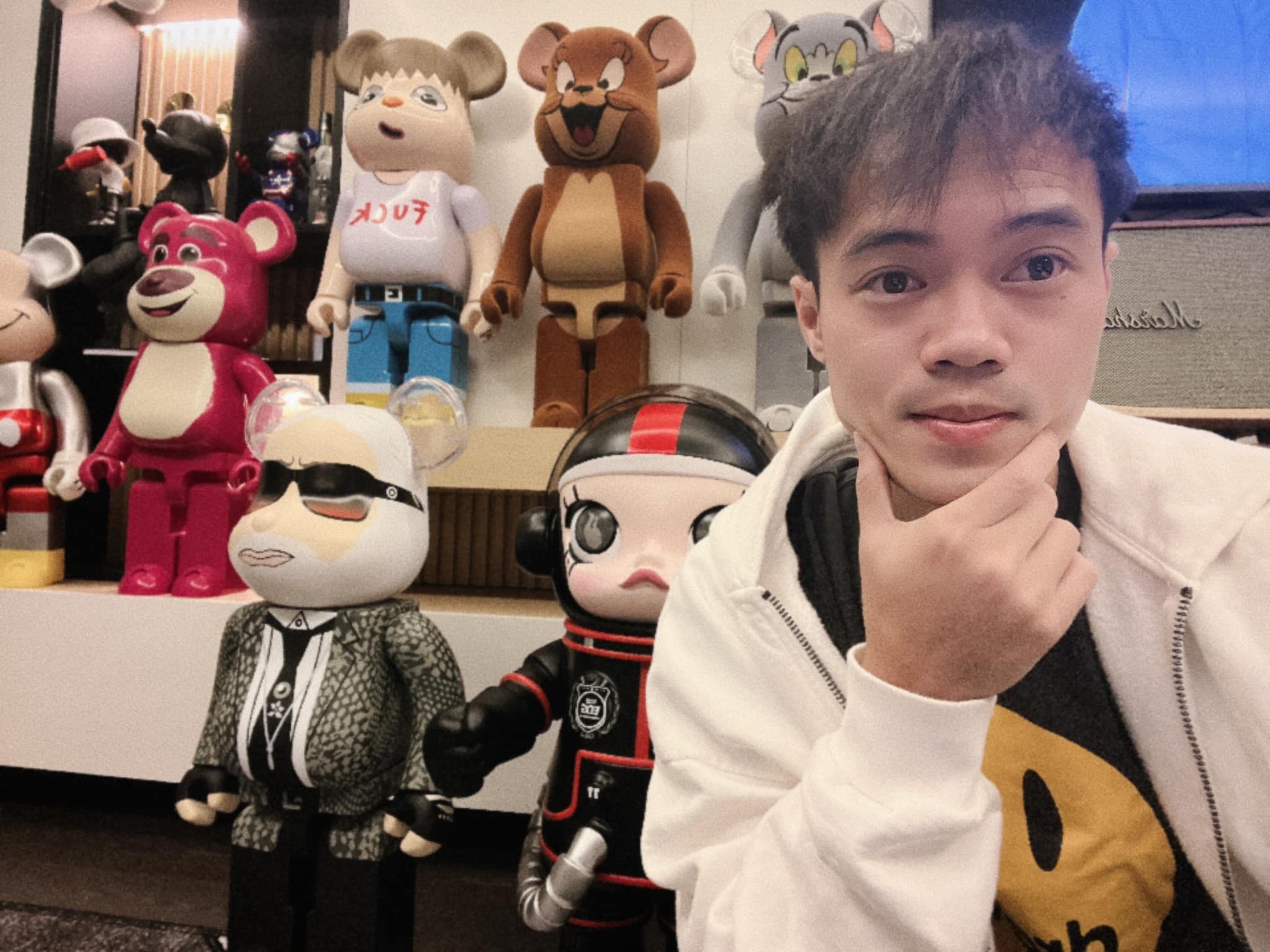 Văn Toàn ấm ức khi bị người quen “lươn lẹo” số tiền lớn, tất cả vì thú chơi “ngốn tiền”- Ảnh 1. Văn Toàn ấm ức khi bị người quen “lươn lẹo” số tiền lớn, tất cả vì thú chơi “ngốn tiền”- Ảnh 1.
