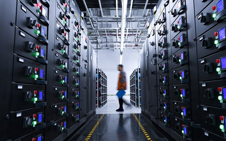 DeepSeek AI Trung Quốc: Tăng tốc ng&agrave;nh c&ocirc;ng nghiệp AI nội địa , vượt qua th&aacute;ch thức phần cứng - Ảnh 1.