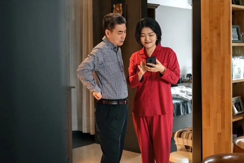 Cách tặng quà cho bố mẹ để BÁO HIẾU không thành báo nhà - Ảnh 3.