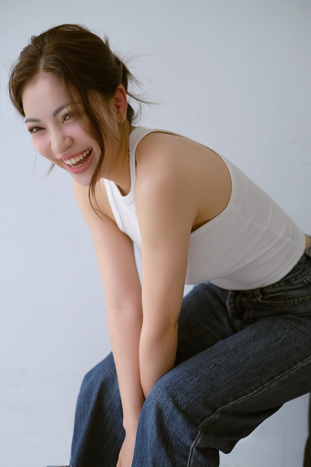 Nhật Lê "trắng phát sáng" trên sân pickleball, sau 7 năm vẫn mang vibe "mối tình năm 17 tuổi" nổi nhất làng bóng đá - Ảnh 10. Nhật Lê "trắng phát sáng" trên sân pickleball, sau 7 năm vẫn mang vibe "mối tình năm 17 tuổi" nổi nhất làng bóng đá - Ảnh 10.