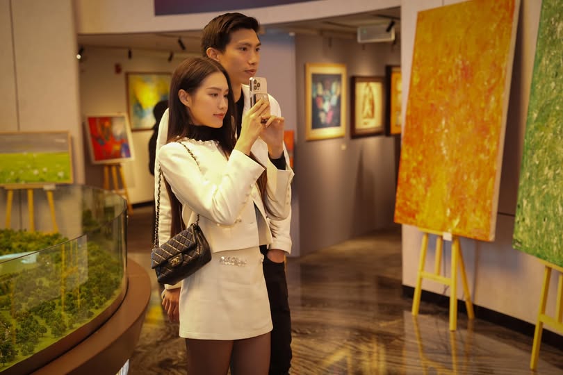 Đo&agrave;n Văn Hậu tung ảnh qu&aacute; khứ của Do&atilde;n Hải My khiến n&agrave;ng WAG "xấu hổ qu&aacute;" - Ảnh 5.