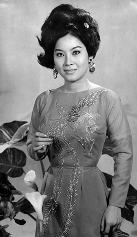 "Mỹ nh&acirc;n m&agrave;n ảnh" xưa: U80 vẫn giữ được n&eacute;t đẹp mặn m&agrave; v&agrave; thần th&aacute;i trẻ trung- Ảnh 3.