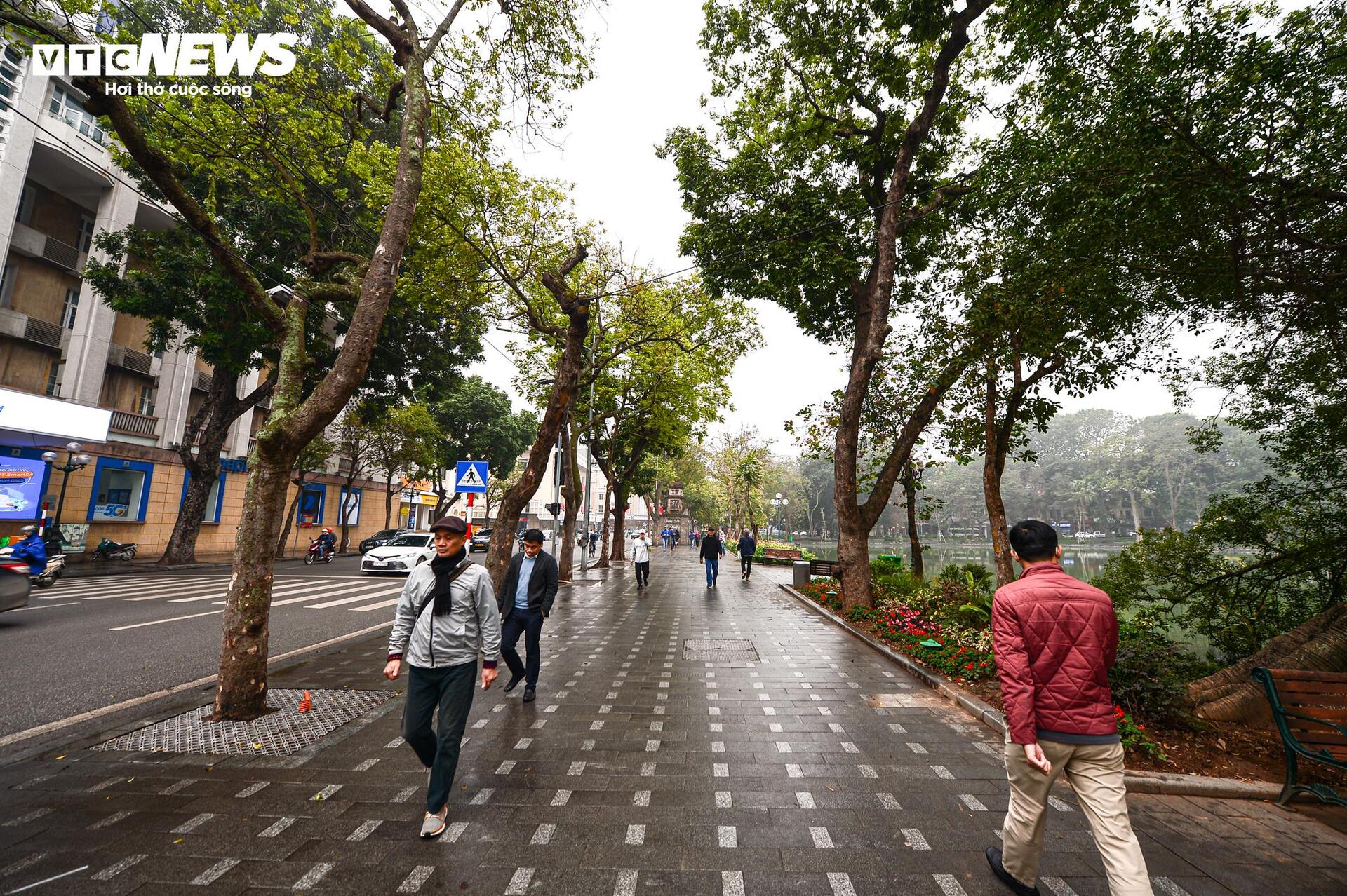 Hà Nội mù sương và ô nhiễm thứ hai thế giới - Ảnh 10.