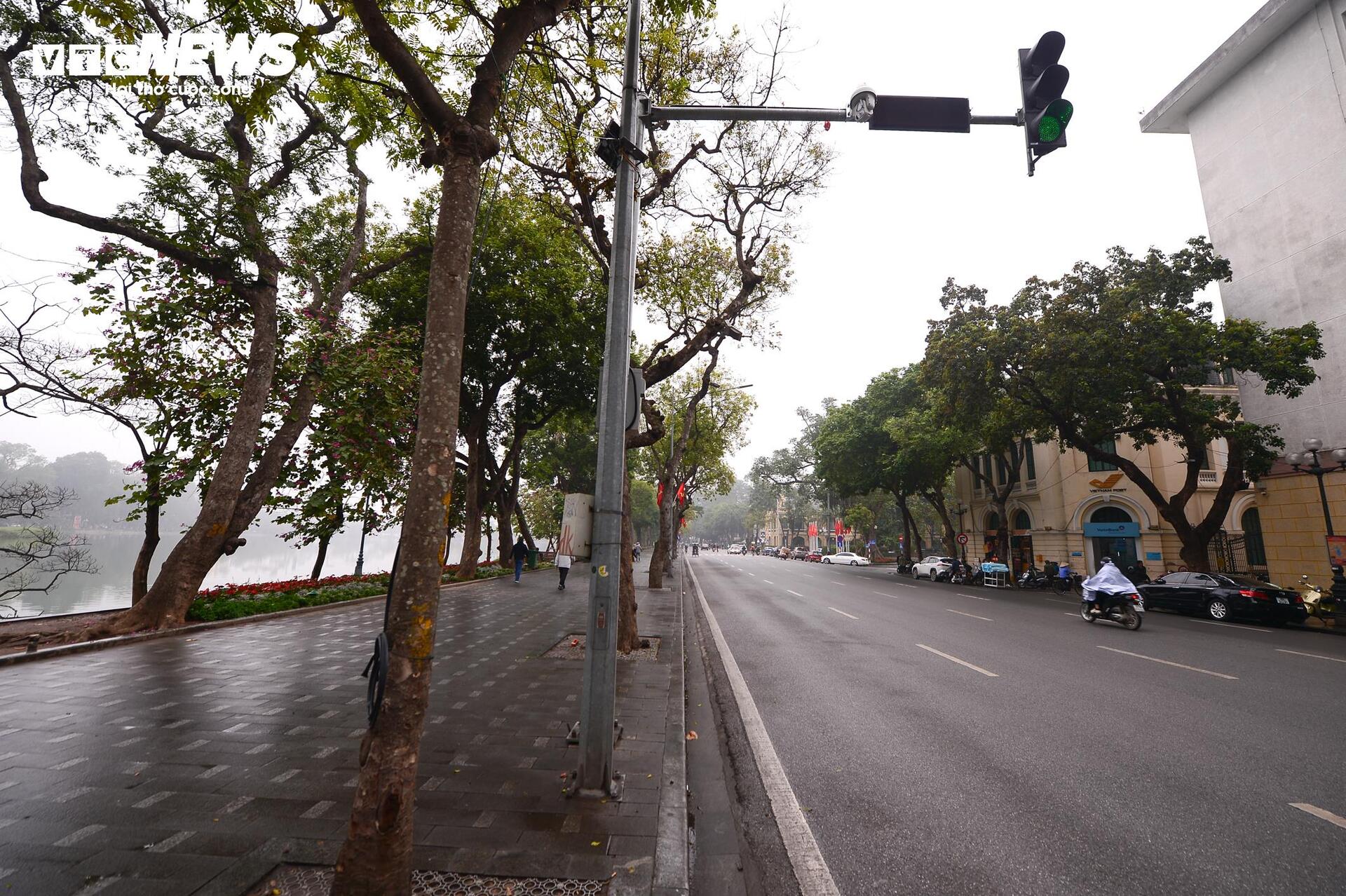 Hà Nội mù sương và ô nhiễm thứ hai thế giới - Ảnh 14.