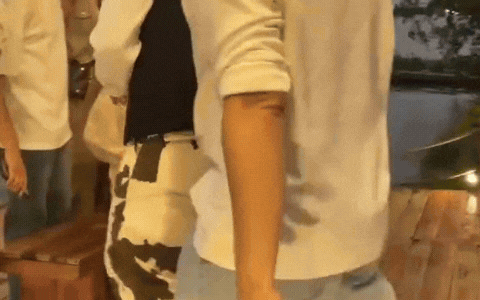 Ng&ocirc; Thanh V&acirc;n sơ hở để lọt khoảnh khắc 2 gi&acirc;y lộ bụng bầu lớn r&otilde;?- Ảnh 1.