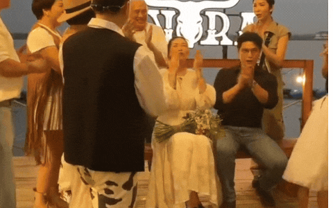 Ng&ocirc; Thanh V&acirc;n sơ hở để lọt khoảnh khắc 2 gi&acirc;y lộ bụng bầu lớn r&otilde;?- Ảnh 2.