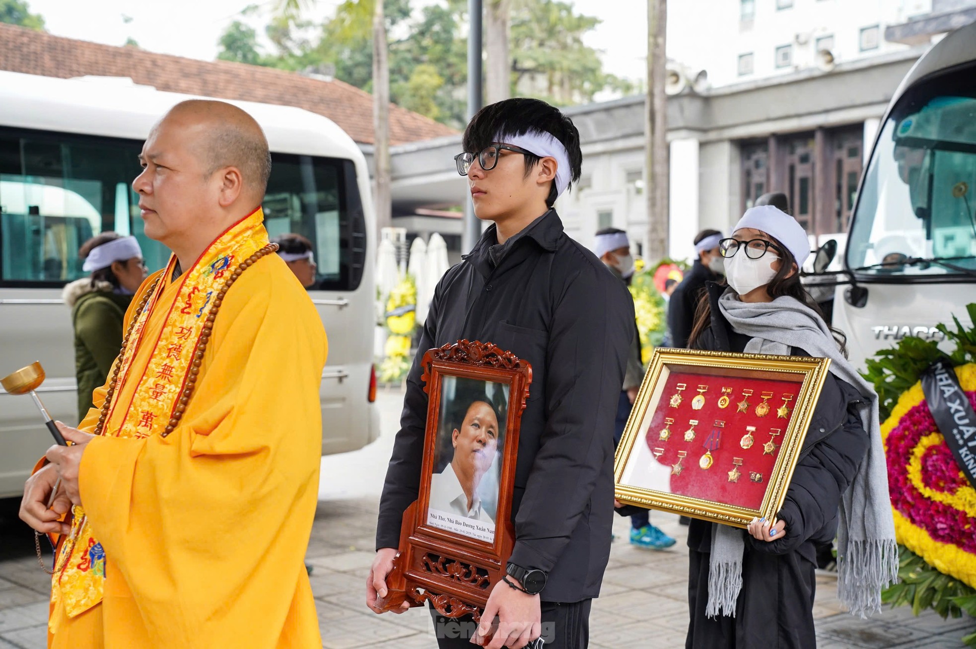 Phút tiễn biệt nhà thơ, nhà báo Dương Xuân Nam - nguyên Tổng Biên tập Báo Tiền Phong - Ảnh 27.