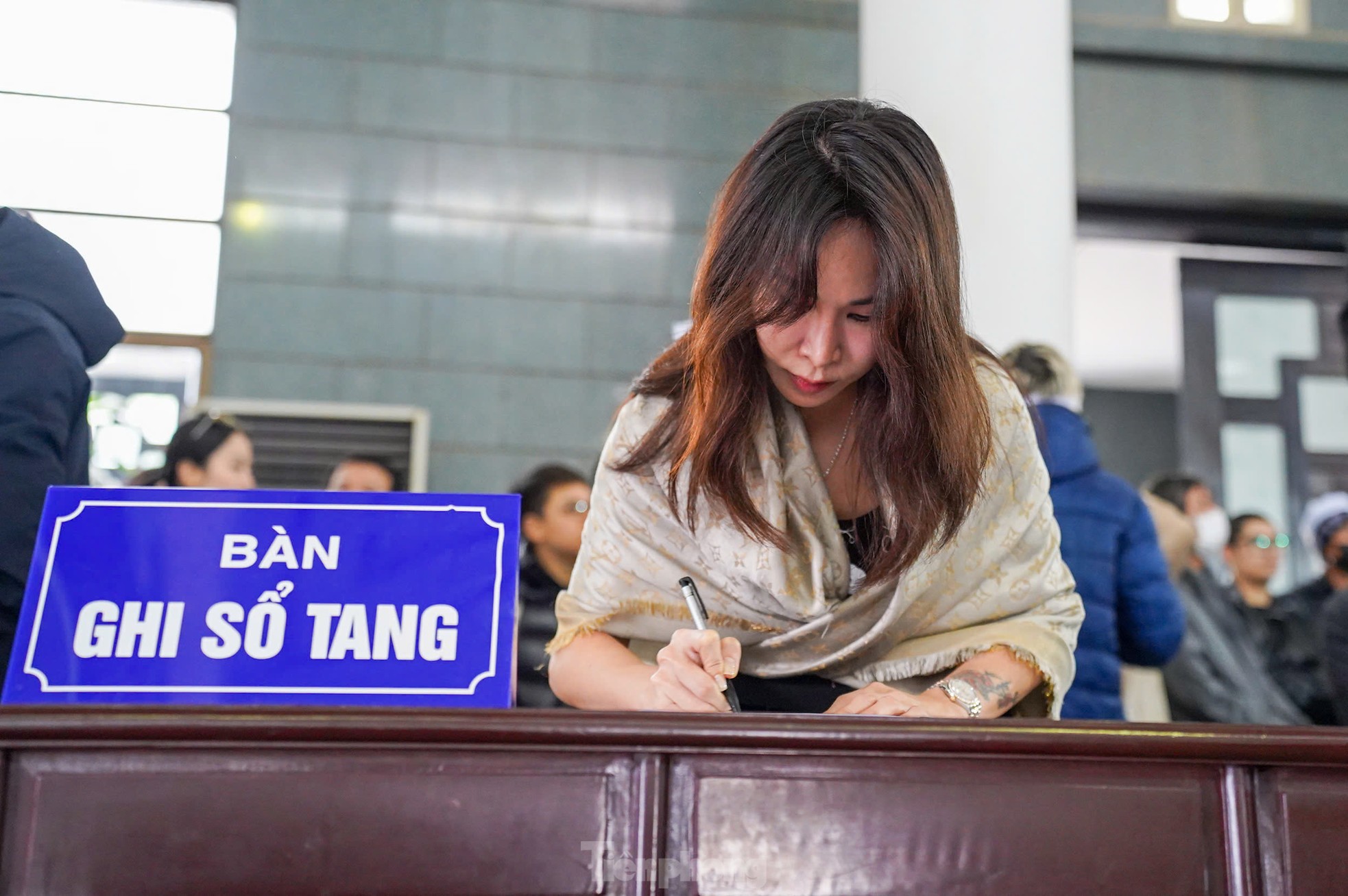 Phút tiễn biệt nhà thơ, nhà báo Dương Xuân Nam - nguyên Tổng Biên tập Báo Tiền Phong - Ảnh 14.