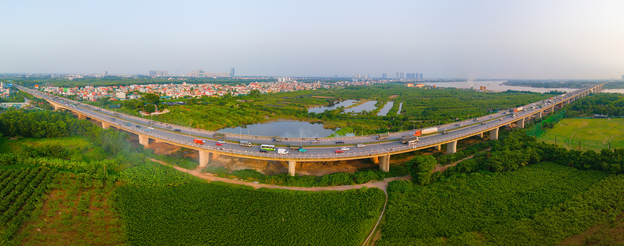 Khu vực cứ hơn 2km sẽ có một cây cầu cầu vượt sông, biến Đông Anh và Long Biên thành trung tâm kinh tế mới - Ảnh 17.