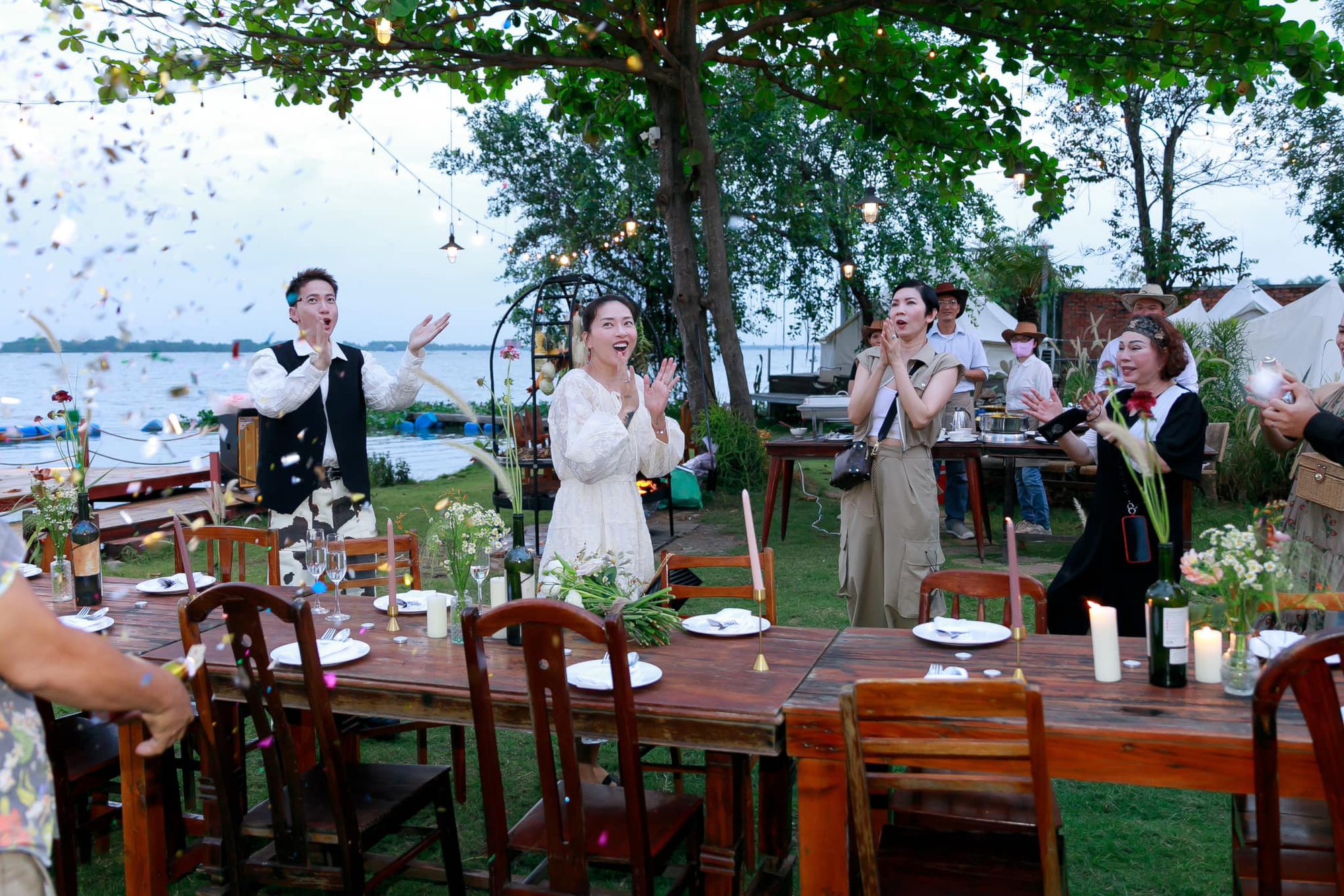 Tình trạng đáng lo của Ngô Thanh Vân giữa nghi vấn mang thai: Bị trúng thực, chồng thức làm 1 việc suốt đêm- Ảnh 11. Tình trạng đáng lo của Ngô Thanh Vân giữa nghi vấn mang thai: Bị trúng thực, chồng thức làm 1 việc suốt đêm- Ảnh 11.