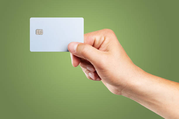 Lưu h&igrave;nh ảnh n&agrave;y v&agrave;o điện thoại, t&agrave;i khoản người đ&agrave;n &ocirc;ng bị trừ mất 350 triệu đồng, cảnh s&aacute;t lập tức l&ecirc;n tiếng cảnh b&aacute;o- Ảnh 1.