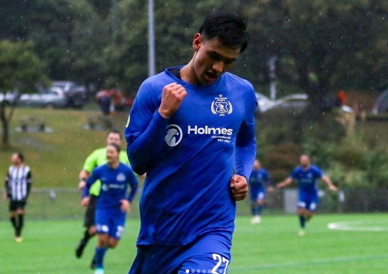 Ch&acirc;n s&uacute;t Việt kiều từng về V.League thử việc bất ngờ gia nhập đội b&oacute;ng 7 lần v&ocirc; địch tại New Zealand - Ảnh 2.