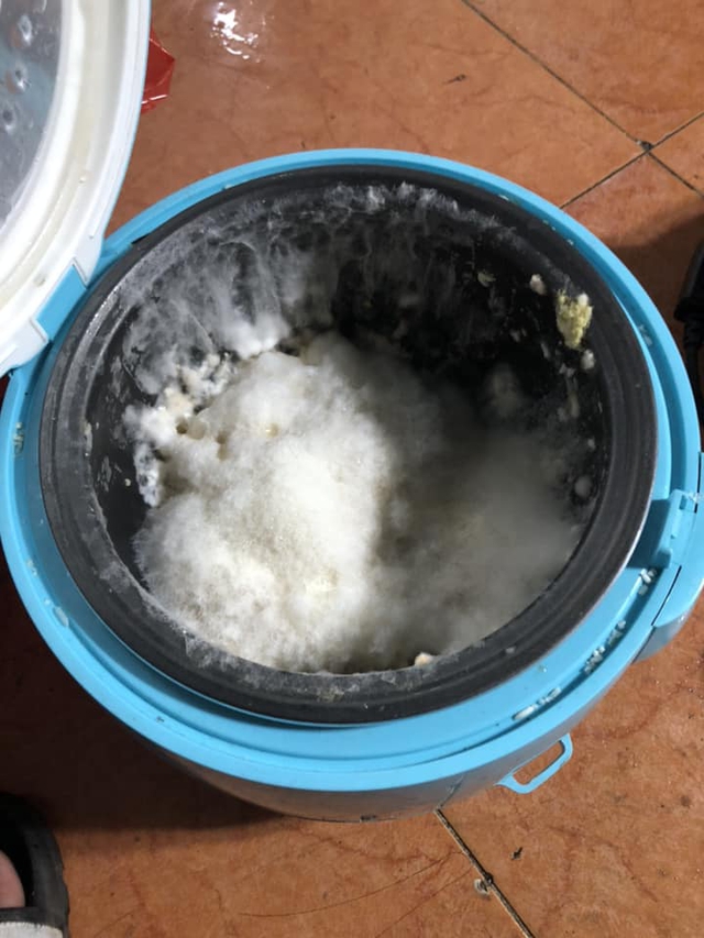 Nỗi &aacute;m ảnh của sinh vi&ecirc;n sau Tết bắt đầu, đại hội khoe 