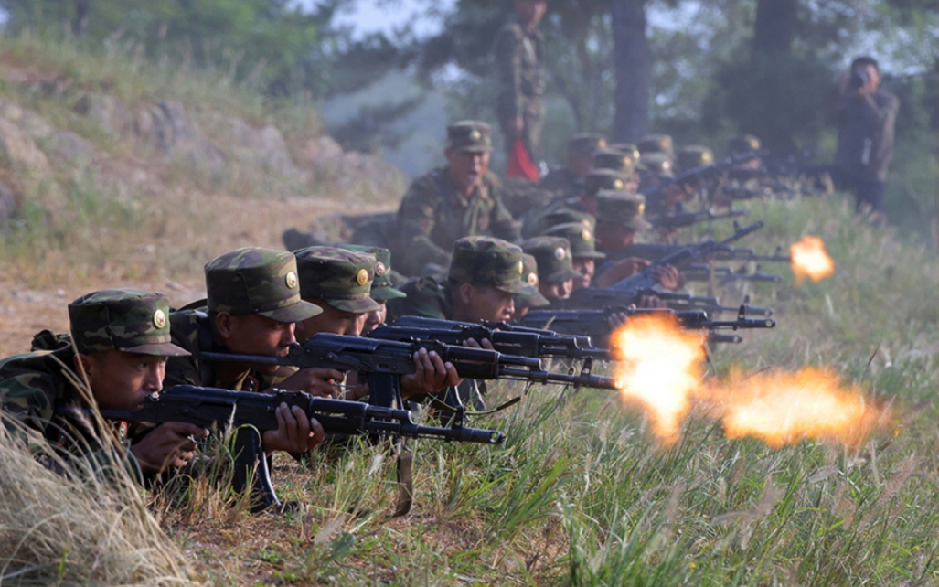 Triều Ti&ecirc;n cắt đứt li&ecirc;n lạc kiểm so&aacute;t kh&ocirc;ng lưu với H&agrave;n Quốc - Ảnh 2.