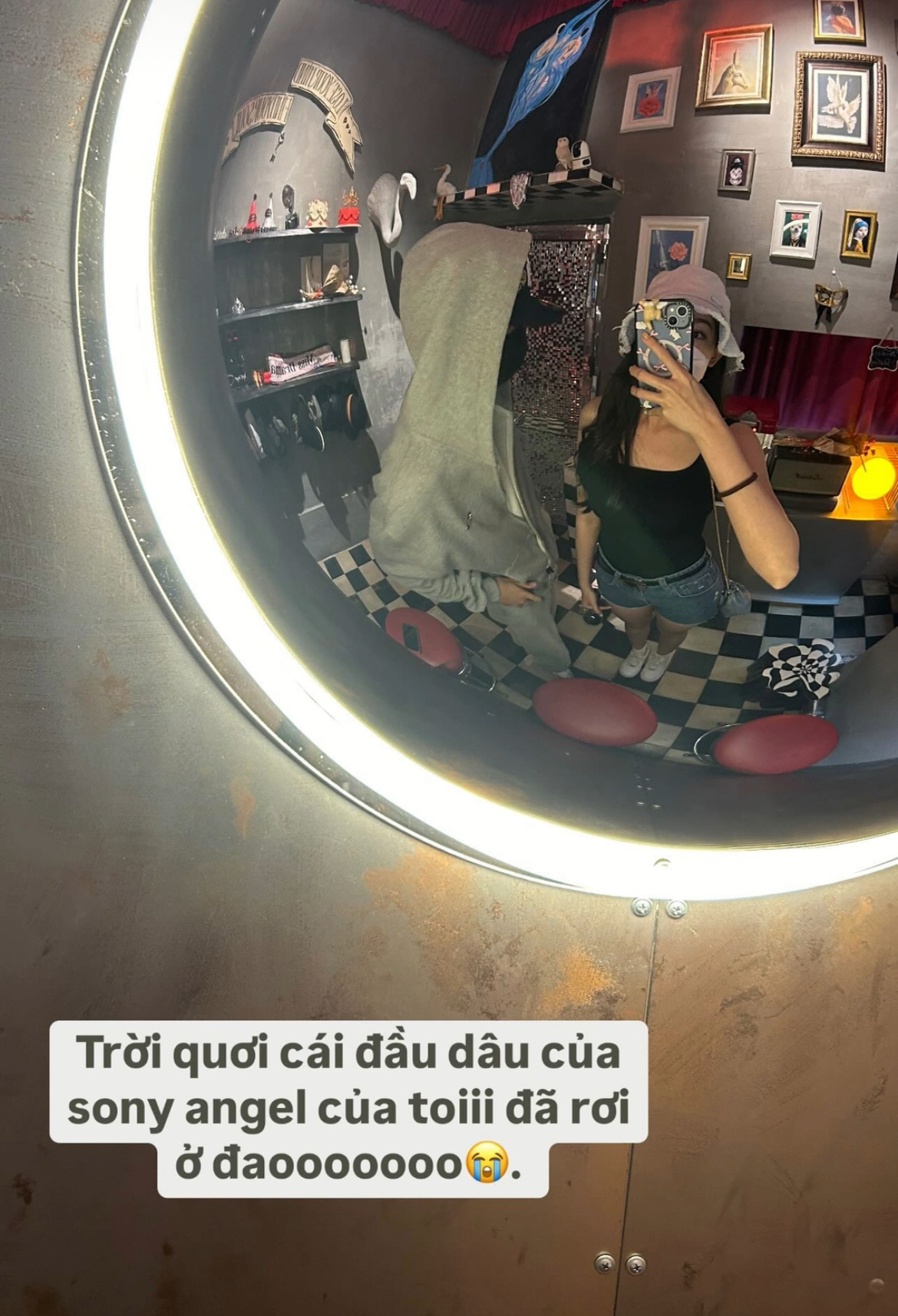 Bức ảnh g&acirc;y sốc của HIEUTHUHAI v&agrave; bạn g&aacute;i bị lộ?- Ảnh 5.