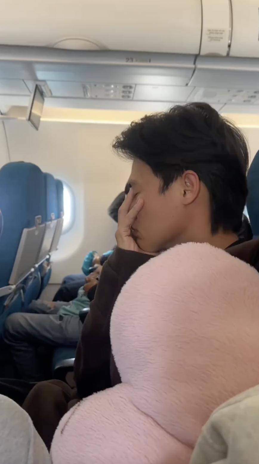 Mỹ nhân Vbiz đang mang thai với thiếu gia lần đầu cho phép con trai riêng 11 tuổi làm 1 điều với nhà nội- Ảnh 2. Mỹ nhân Vbiz đang mang thai với thiếu gia lần đầu cho phép con trai riêng 11 tuổi làm 1 điều với nhà nội- Ảnh 2.