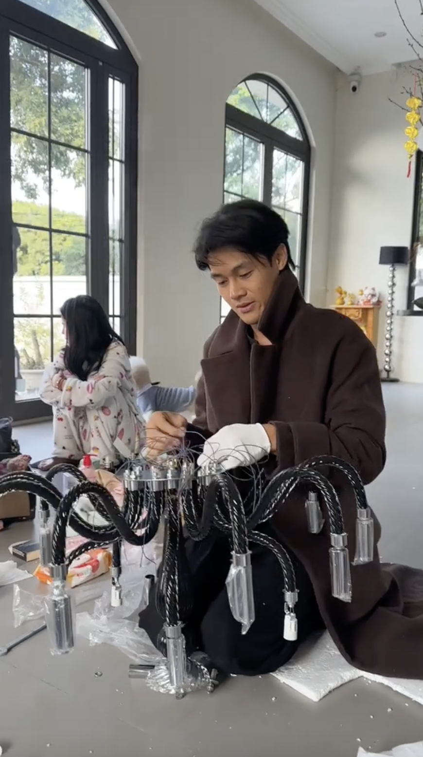 Mỹ nhân Vbiz đang mang thai với thiếu gia lần đầu cho phép con trai riêng 11 tuổi làm 1 điều với nhà nội- Ảnh 3. Mỹ nhân Vbiz đang mang thai với thiếu gia lần đầu cho phép con trai riêng 11 tuổi làm 1 điều với nhà nội- Ảnh 3.