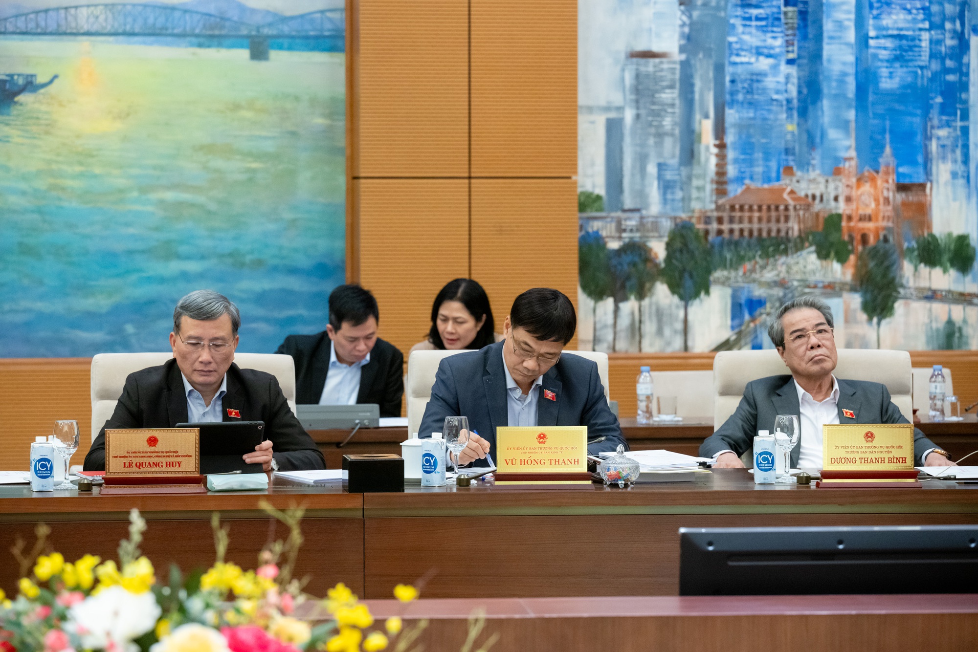 Đề nghị tăng cấp Phó vượt quy định để sắp xếp bộ máy - Ảnh 6. Đề nghị tăng cấp Phó vượt quy định để sắp xếp bộ máy - Ảnh 6.