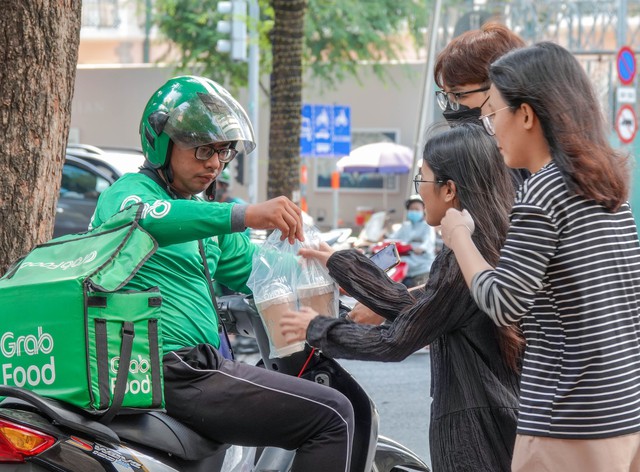 Mua sắm online thải ra hàng ngàn tấn rác thải nhựa/năm, Bộ Công Thương đề xuất chính sách mới- Ảnh 1. Mua sắm online thải ra hàng ngàn tấn rác thải nhựa/năm, Bộ Công Thương đề xuất chính sách mới- Ảnh 1.