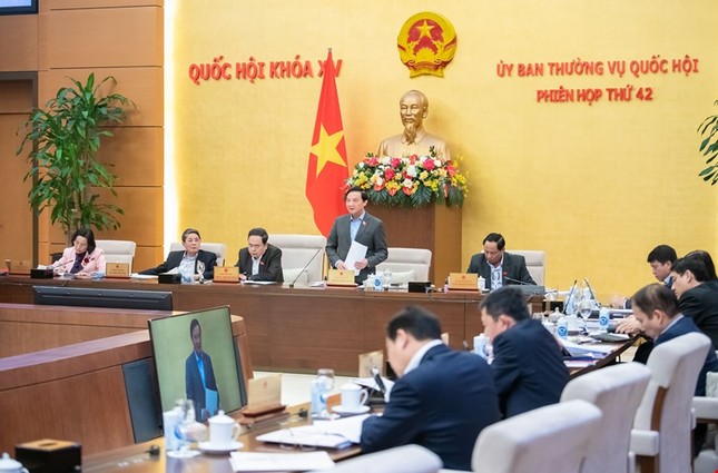 Không đề xuất chính sách tiền lương mới cho thẩm phán - Ảnh 1.