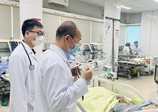 Cúm mùa tăng đột biến, những ai cần đi khám, xét nghiệm?- Ảnh 1. Cúm mùa tăng đột biến, những ai cần đi khám, xét nghiệm?- Ảnh 1.