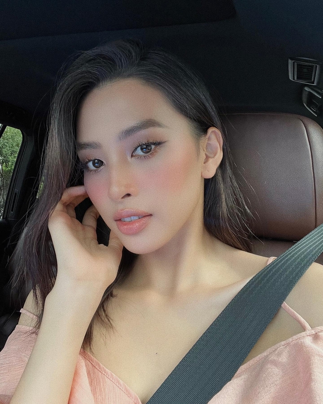 Đoạn clip khiến Hoa hậu Tiểu Vy bị chê- Ảnh 2. Đoạn clip khiến Hoa hậu Tiểu Vy bị chê- Ảnh 2.