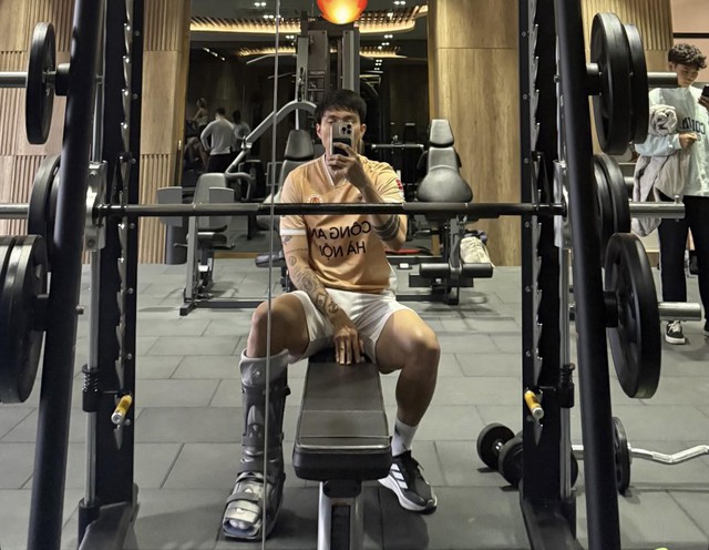 Đo&agrave;n Văn Hậu cập nhật trạng th&aacute;i mới sau hơn 1 năm "lặn mất tăm" khỏi l&agrave;ng b&oacute;ng Việt, chuyện g&igrave; đ&atilde; xảy ra?- Ảnh 1.