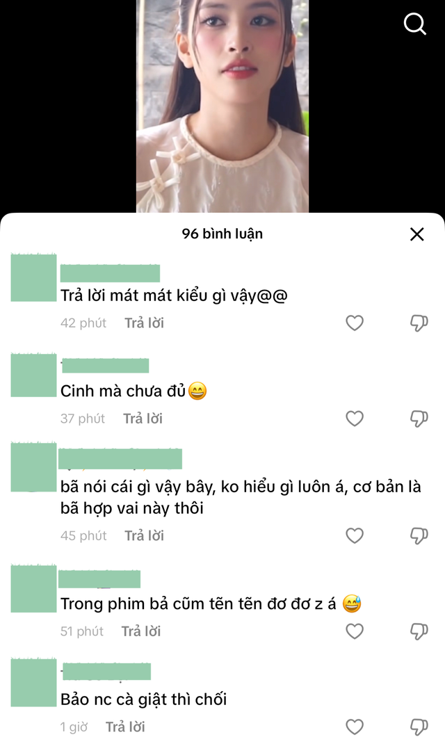 Đoạn clip khiến Hoa hậu Tiểu Vy bị chê- Ảnh 3. Đoạn clip khiến Hoa hậu Tiểu Vy bị chê- Ảnh 3.