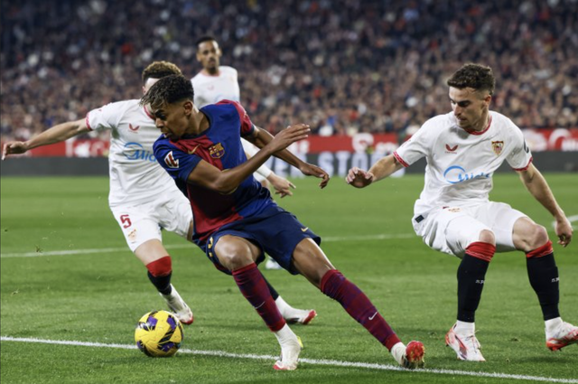 Thắng vùi dập Sevilla, Barcelona tăng tốc đua vô địch La Liga- Ảnh 1.