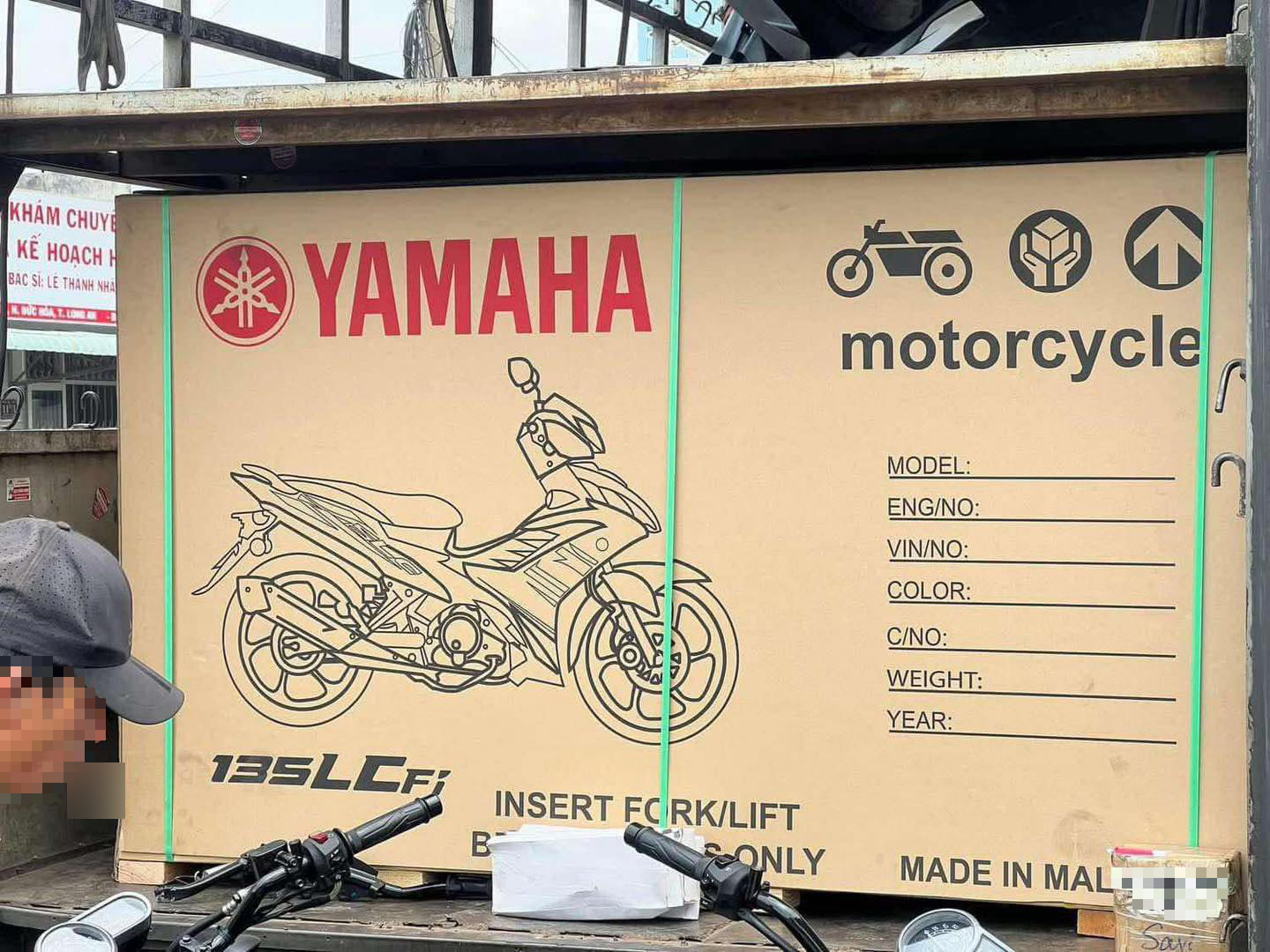 Vừa về nước xe Yamaha bản đời mới dáng khỏe, có chi tiết khách Việt cực ...