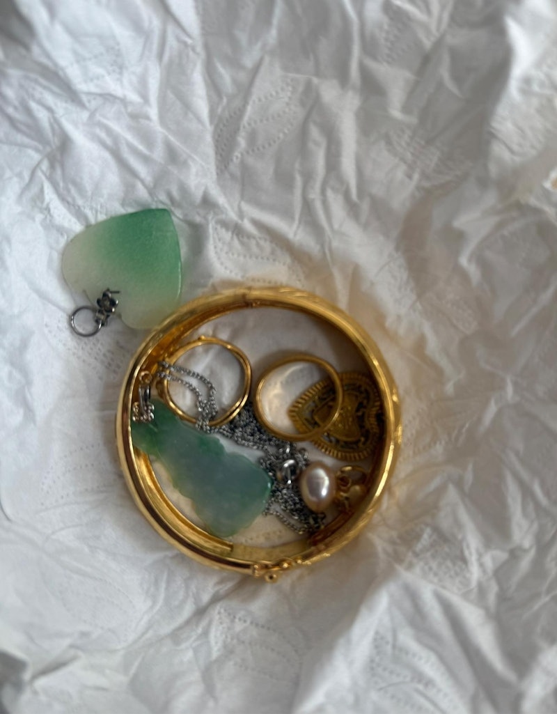 Con d&acirc;u t&igrave;m thấy "kho b&aacute;u" trong căn nh&agrave; 23 tỷ mua của mẹ chồng- Ảnh 2.