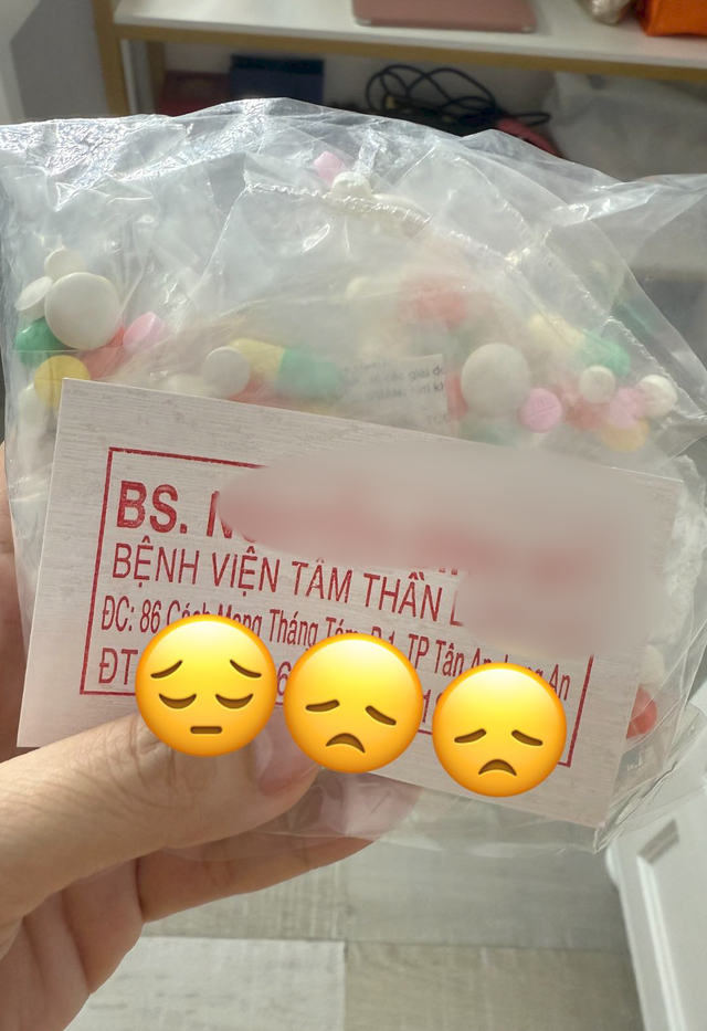 Sao nữ Vbiz sau nửa năm bị trầm cảm: Không dám bước chân ra đường vì 1 lí do, tình trạng ngày càng nặng- Ảnh 4. Sao nữ Vbiz sau nửa năm bị trầm cảm: Không dám bước chân ra đường vì 1 lí do, tình trạng ngày càng nặng- Ảnh 4.