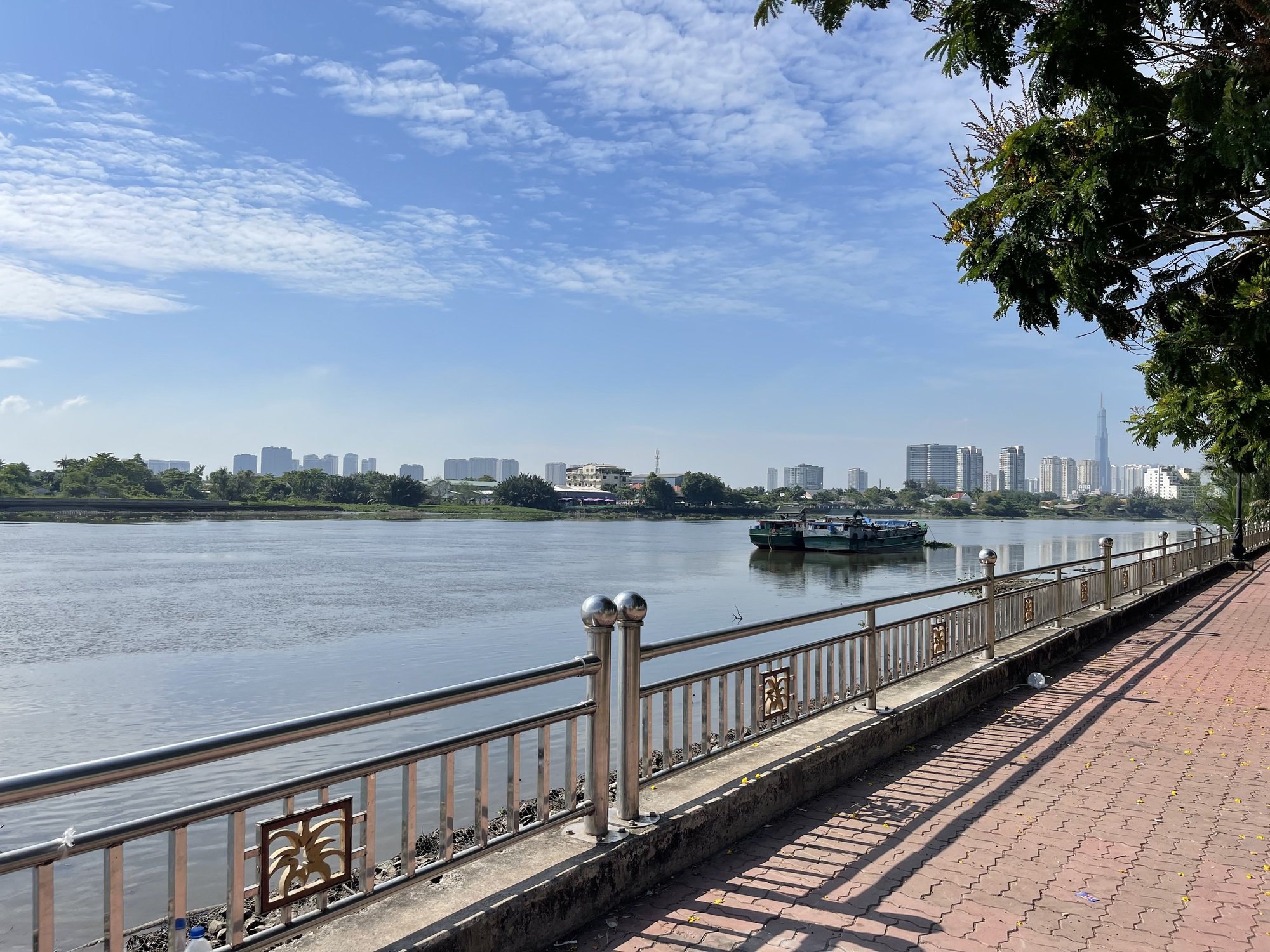 Học sinh cấp 2 đuối nước ở s&ocirc;ng S&agrave;i G&ograve;n g&acirc;y x&oacute;t xa - Ảnh 1.