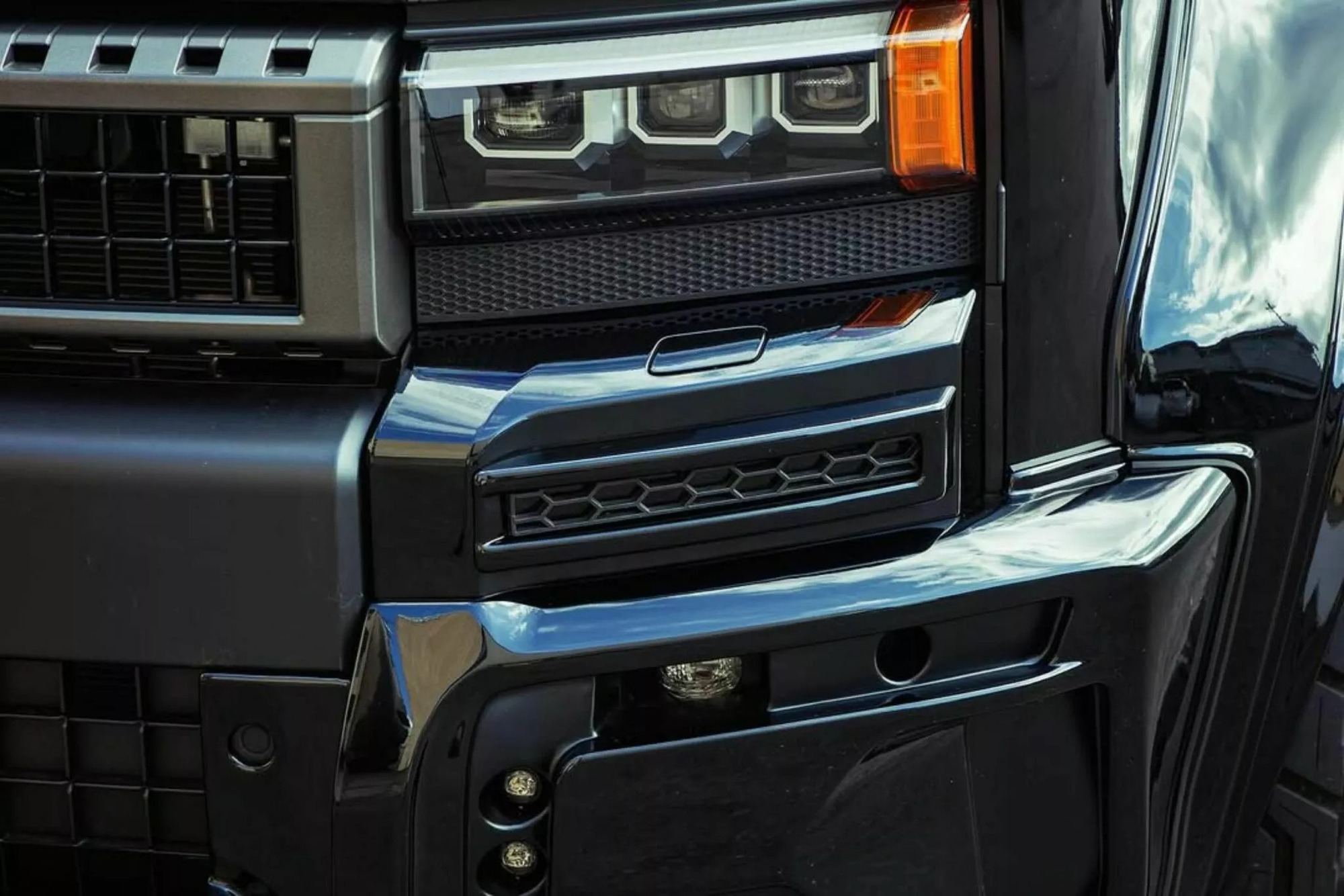 Toyota Land Cruiser Prado 'lột xác', hầm hố không kém Brabus G-Class, dễ được đại gia Việt săn đón nếu về nước- Ảnh 10.