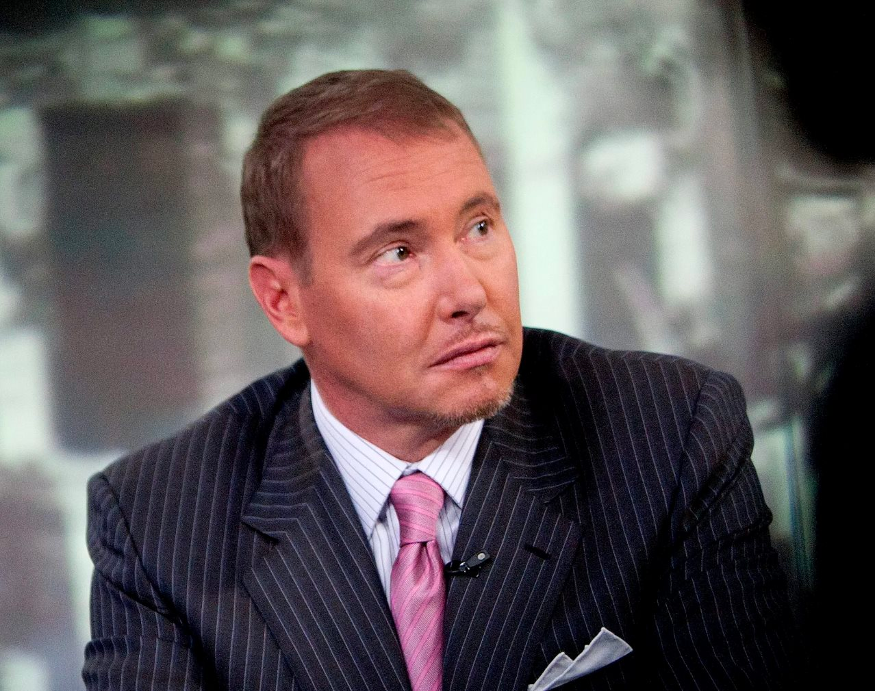 Gi&aacute; v&agrave;ng thế giới lần đầu vượt ngưỡng 3.000 USD/ounce, &ldquo;&ocirc;ng vua tr&aacute;i phiếu&rdquo; dự đo&aacute;n: Gi&aacute; c&oacute; thể l&ecirc;n 4.000 USD, tương tự như nhận định của t&ocirc;i l&uacute;c 1.800 USD - Ảnh 2.