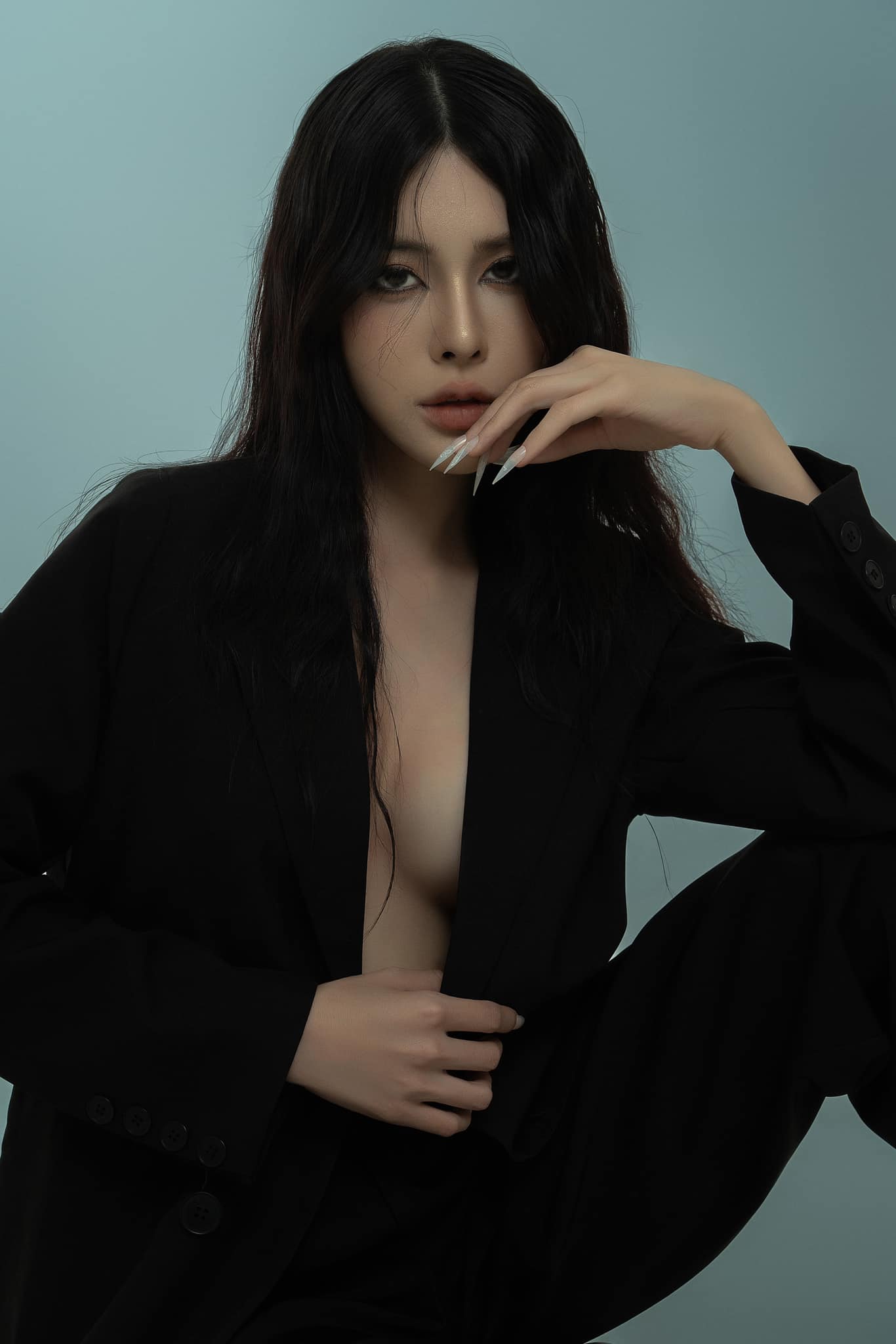 Bạn g&aacute;i n&oacute;ng bỏng của Vũ Văn Thanh bất ngờ đăng ảnh diện v&aacute;y c&ocirc; d&acirc;u, l&agrave;ng b&oacute;ng đ&aacute; sắp c&oacute; đ&aacute;m cưới cổ t&iacute;ch?- Ảnh 4.