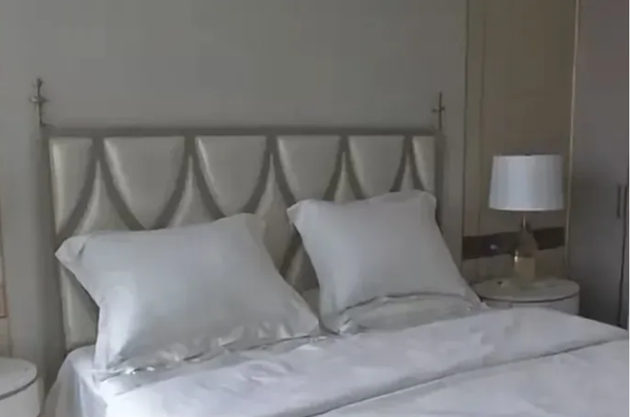 Chi 70 tỷ mua căn hộ tầng cao nhưng đến đ&ecirc;m kh&ocirc;ng thể ngủ, biết l&yacute; do, người đ&agrave;n &ocirc;ng y&ecirc;u cầu ho&agrave;n tiền: Ban quản l&yacute; khẳng định &lsquo;&lsquo;kh&ocirc;ng ngủ được l&agrave; đương nhi&ecirc;n&rsquo;&rsquo;- Ảnh 2.