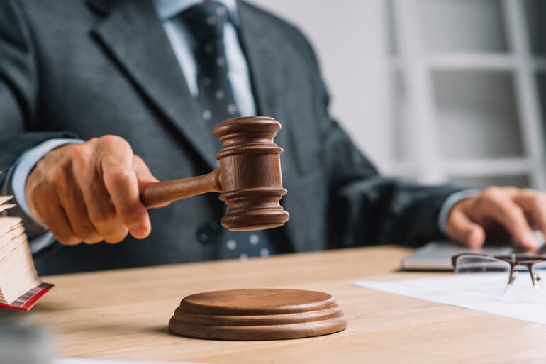 Người đ&agrave;n &ocirc;ng mua chuối hết 100 ngh&igrave;n đồng nhưng bị phạt 193 triệu: To&agrave; &aacute;n khẳng định đ&atilde; l&agrave;m đ&uacute;ng luật- Ảnh 2.