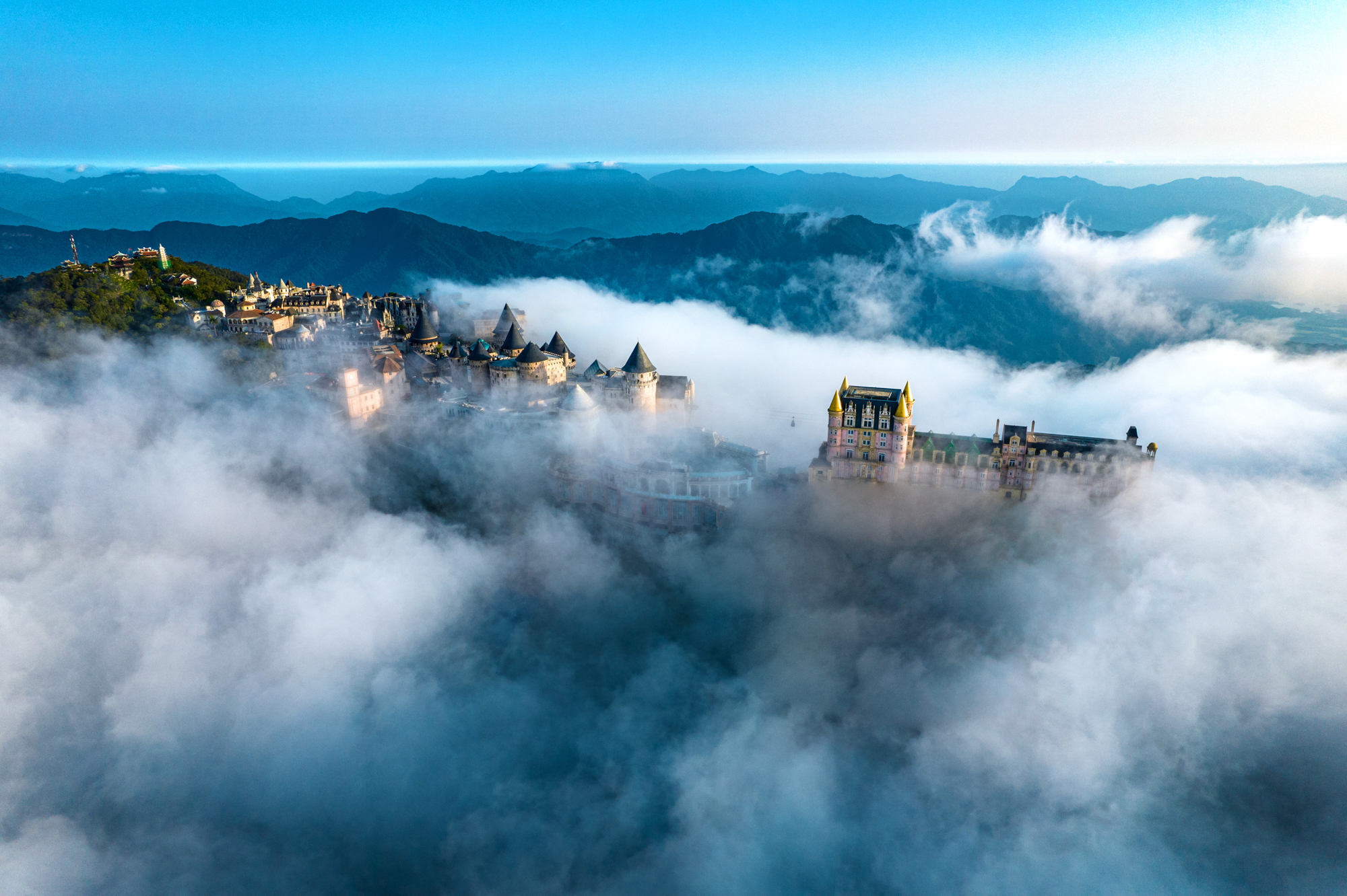 Những khu nghỉ dưỡng người Pháp từng xây dựng ở Việt Nam: Nơi lọt top 50 thị trấn đẹp nhất thế giới, nơi có công trình gây sốt toàn cầu - Ảnh 11.