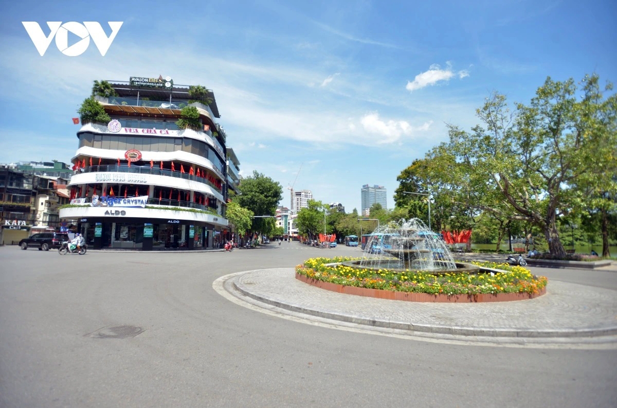 Cải tạo Hồ Gươm: Giải ph&aacute;p h&agrave;i h&ograve;a giữa ph&aacute;t triển v&agrave; bảo tồn di sản H&agrave; Nội - Ảnh 1.