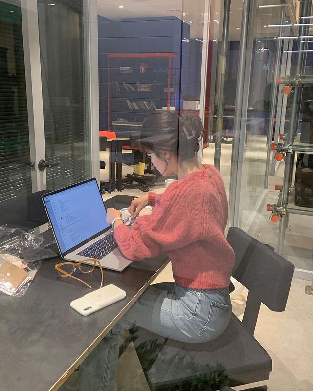 Một nhóm ngành được báo cáo tăng 30% lương so với năm ngoái, có thể giúp giấc mơ mua nhà ở Hà Nội thành hiện thực- Ảnh 1. Một nhóm ngành được báo cáo tăng 30% lương so với năm ngoái, có thể giúp giấc mơ mua nhà ở Hà Nội thành hiện thực- Ảnh 1.