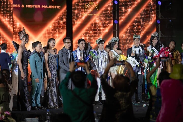 Cư dân mạng ' đào ' lại hình ảnh Nam vương Campuchia 2024 - Ảnh 9.