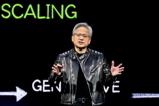 CEO Nvidia dự đoán mọi công ty sẽ trở thành nhà máy AI - Ảnh 1.